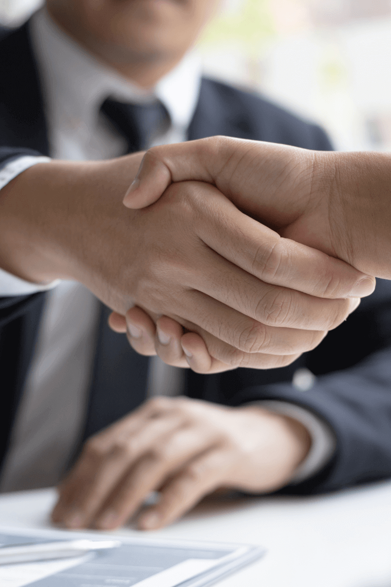 Hiring Financial Professionals: Should You Hire a Bookkeeper, Accountant, or CFO?