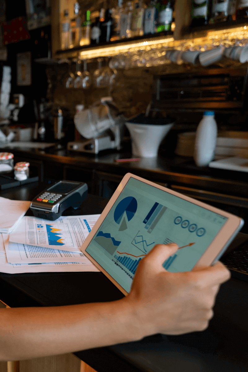 Maximize Your Margins: Expert Outsourced CFO for Restaurants